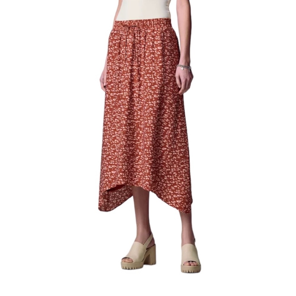 Simply Vera Shark Bite Hem Midi Skirt